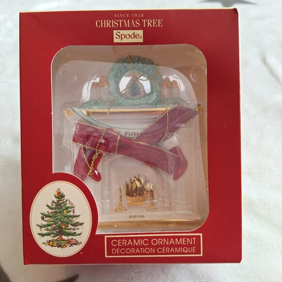 Spode Christmas Tree‎ Our First Home 2016 Ornament Fireplace Mantel W/ Stockings - Picture 1 of 9